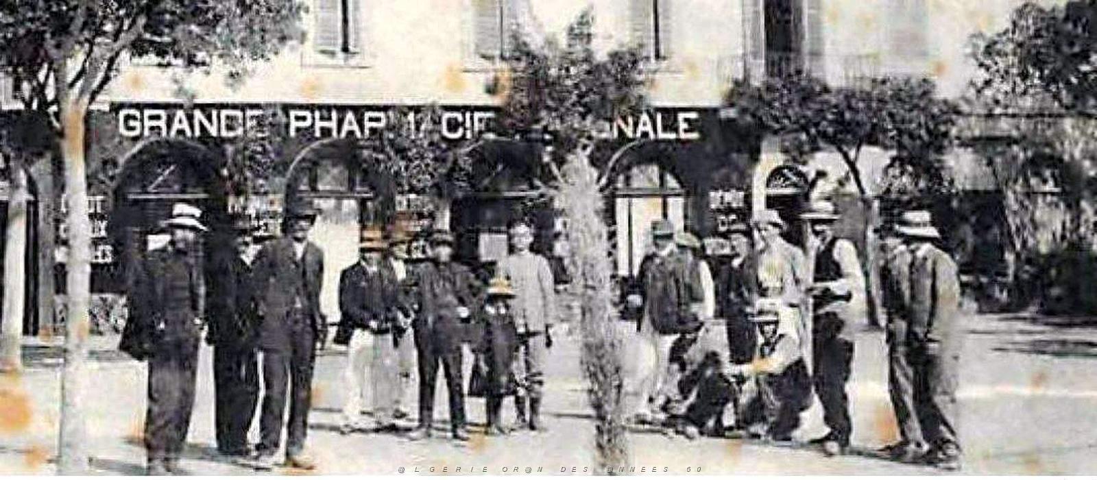 2210- Bouira - Place de Strasbourg2 - 1914.jpg